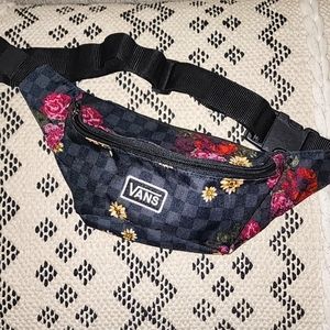 Girls Vans classic checkered floral fannypack